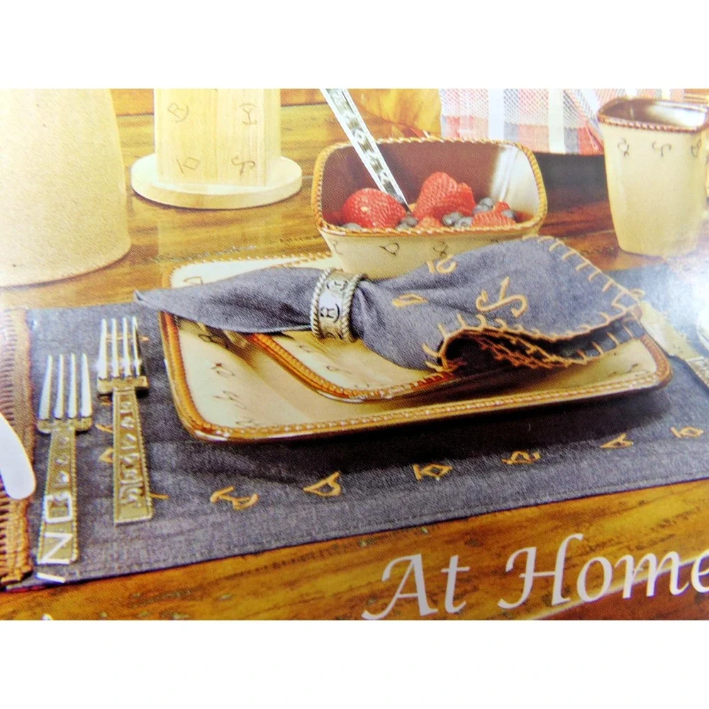 Western Moments Rustic Ranch 4 Reversible Placemats & 4 Pc Napkin Set‎ NEW